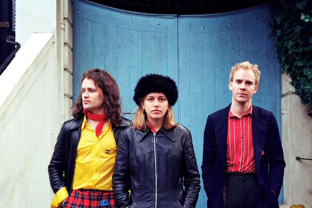 The Mixed-Tape | whenyoung – Heaven On&nbsp;Earth