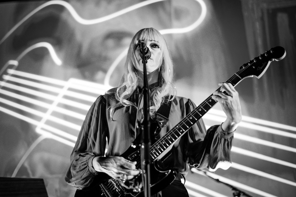 Live Review | “a mood-driven journey through highly-stylized dream-pop soundscapes” Chromatics – Vicar&nbsp;Street