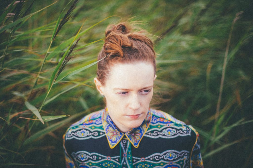 Review | ”the right place at the right time” Elaine Mai –&nbsp;Home