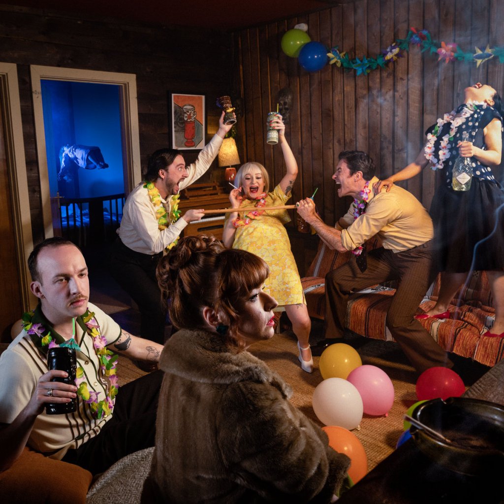 Review | “Intimacy in ambition, beauty within the bustle and life somewhere in between” Soda Blonde – Dream&nbsp;Big